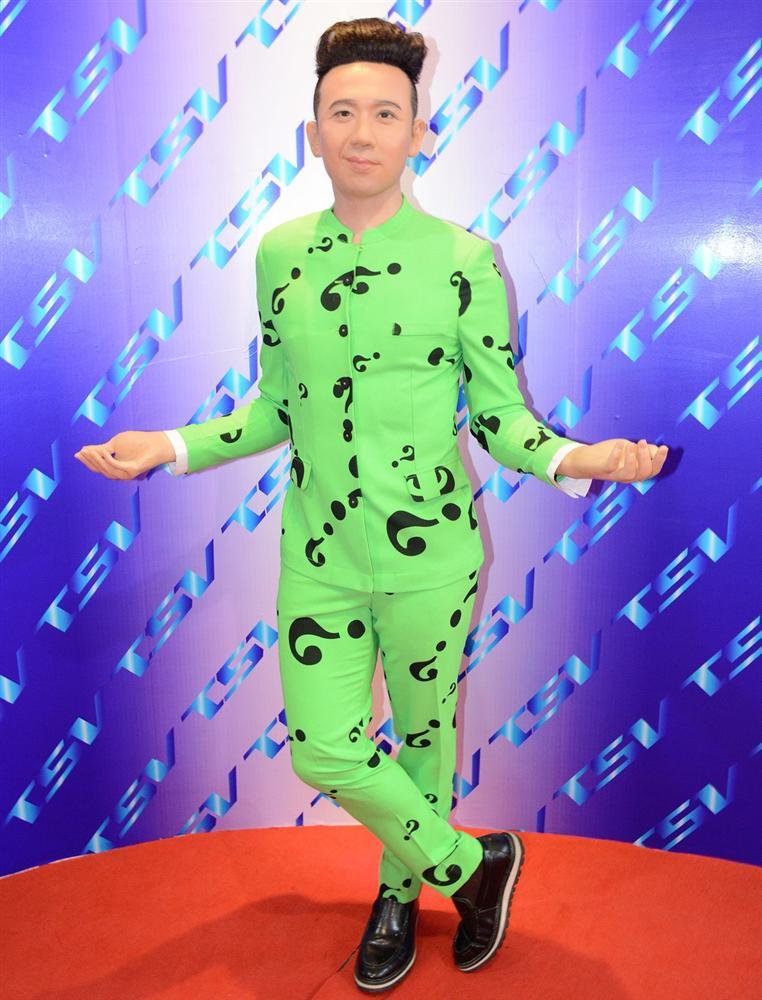 Vẫn còn hoang mang khi nhìn lại tượng sáp thảm họa của Trấn Thành-5