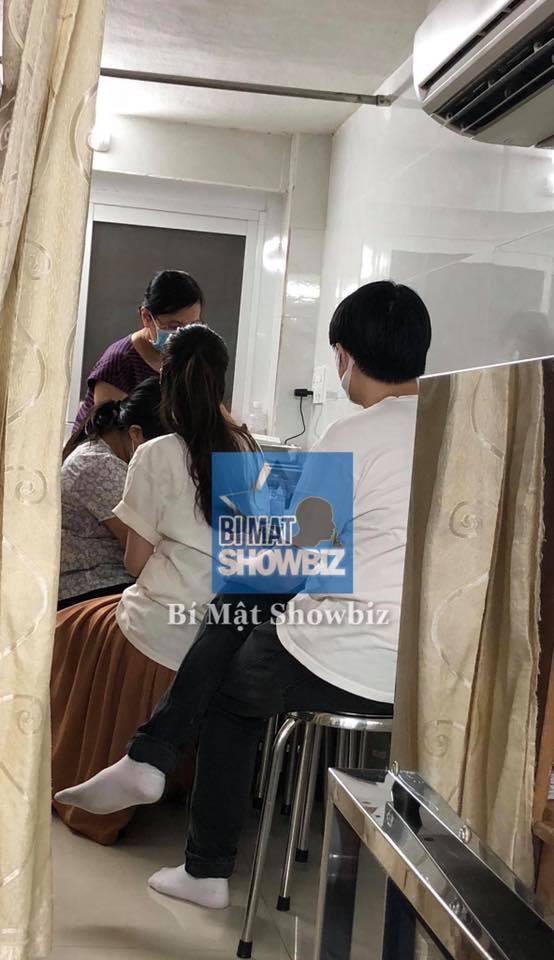 HOT: Lộ ảnh Ông Cao Thắng đưa Đông Nhi đi khám thai-1