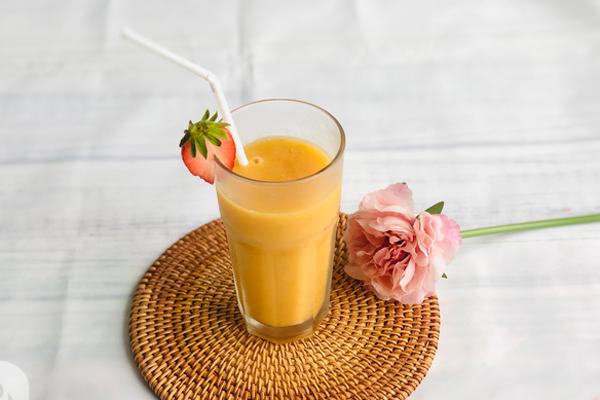 Giải nhiệt mùa hè với sinh tố xoài, chuối, trà xanh lạ vị-1