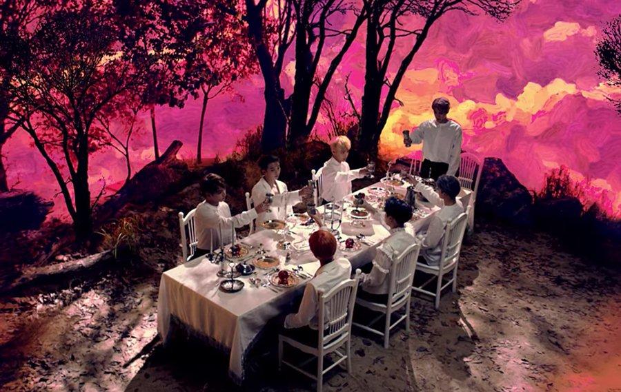 Blood Sweat & Tears (BTS): MV Blood, Sweat & Tears được trau chuốt kỹ về mặt hình ảnh, từ tạo hình của nhóm cho tới bối cảnh. Ngay trong phân đoạn câu hát "blood sweat and tears" trước khi nhạc nền vang lên, các chàng trai BTS đã thể hiện phần vũ đạo tay dứt khoát chạm vào cổ và mắt, ám chỉ cho "mồ hôi, máu và nước mắt" y hệt trong lời bài hát.