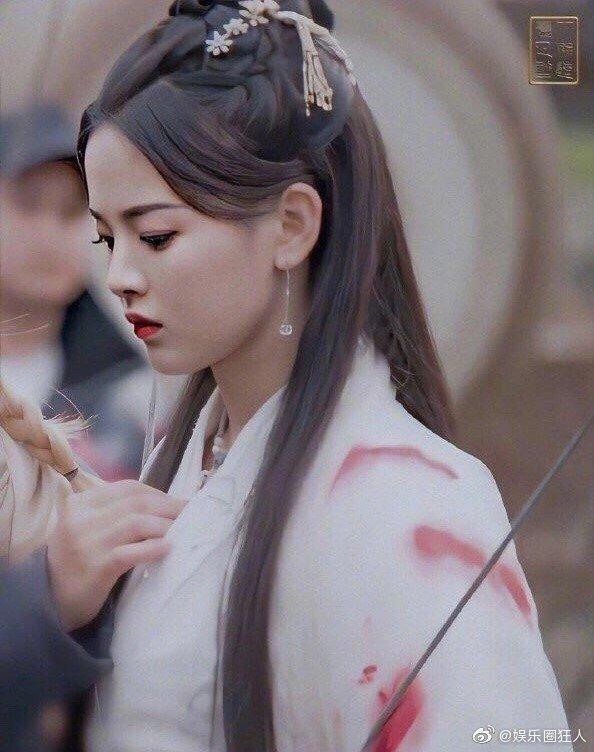 Dương Siêu Việt thay Triệu Lệ Dĩnh đóng chính trong Hoa Thiên Cốt-6