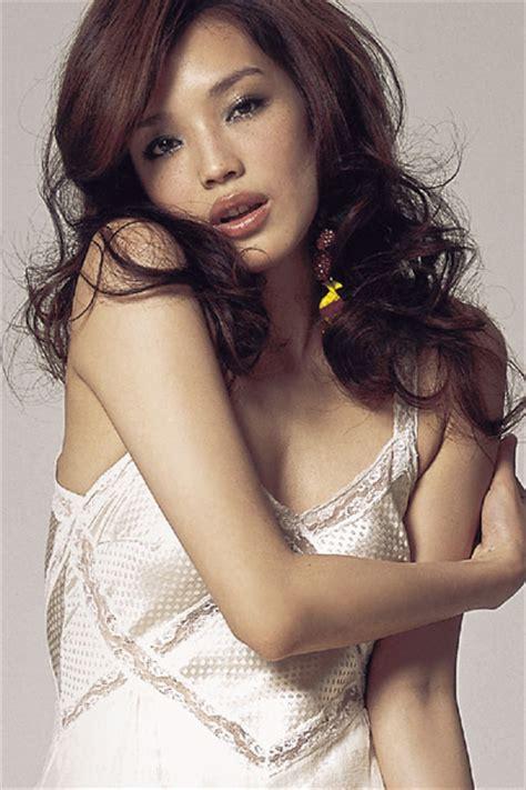 Nhan sắc Thư Kỳ ở tuổi 44-4