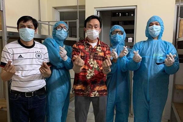 Quang Vinh, Hà Anh cách ly xã hội trong villa sang trọng-12