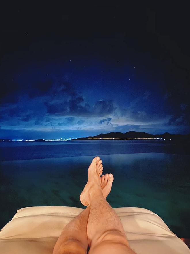 Quang Vinh, Hà Anh cách ly xã hội trong villa sang trọng-10