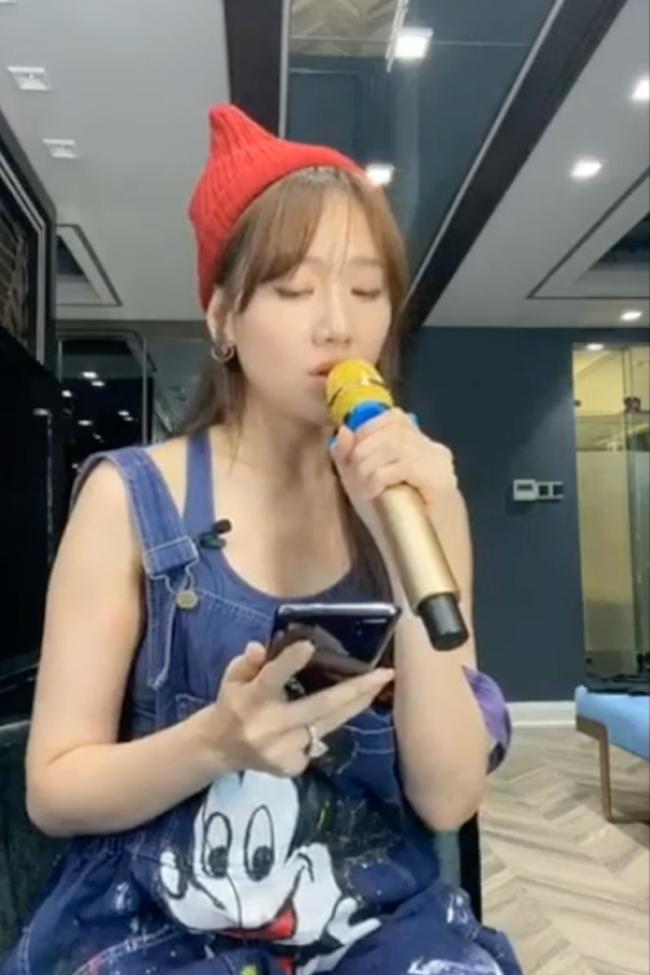 Hari Won mở liveshow tại gia, cân đủ loại từ nhạc Hàn cho đến bolero-2