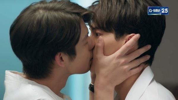 Học Bright của 2gether the series cách bẻ thẳng thành cong!-1