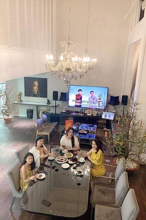 Không gian sống của Trương Ngọc Ánh-2