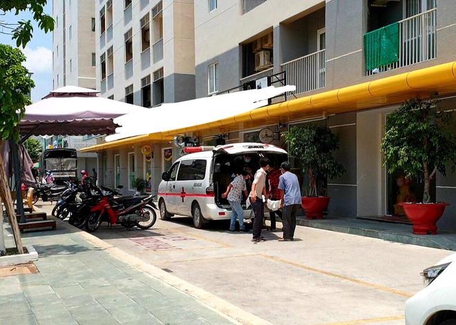 Phó Giám đốc công ty môi trường chết bốc mùi trong căn hộ ở chung cư-1