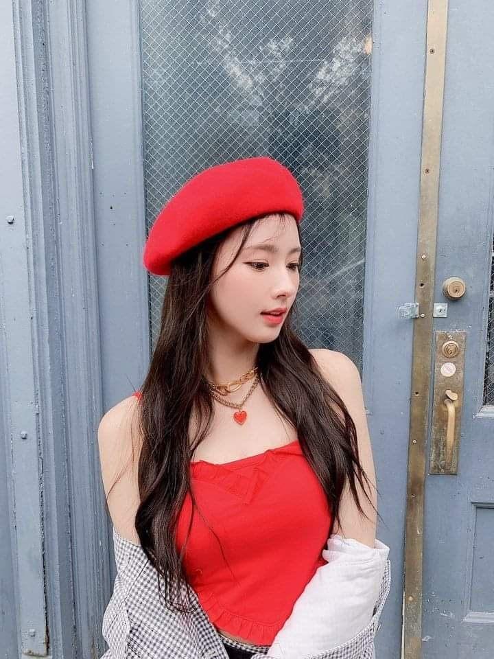 Thành viên hụt BLACKPINK gây bão với nhan sắc lộng lẫy như tranh vẽ, sống mũi hoàn hảo khó tin-8