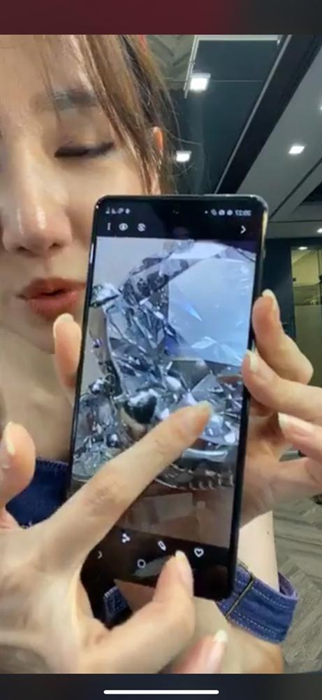 Nhà không có gì ngoài kim cương, Trấn Thành và Hari Won là cặp vợ chồng giàu có nhất Vbiz-6