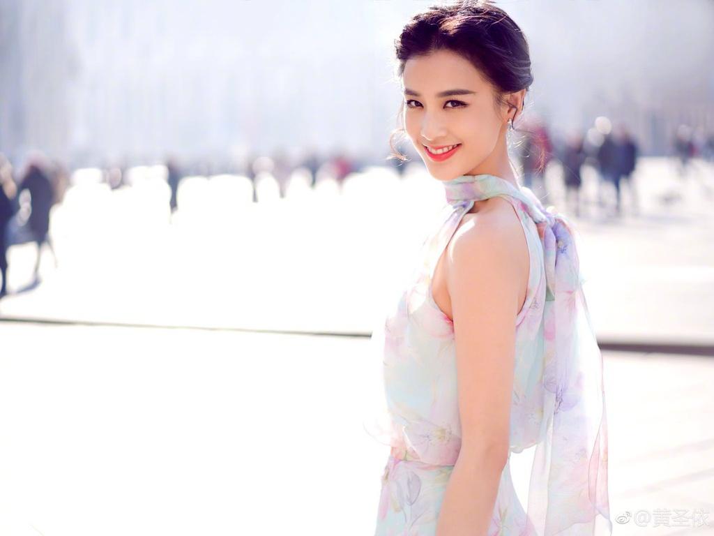 Mỹ nhân từng kết oán với Châu Tinh Trì thành triệu phú nhờ đâu?-1