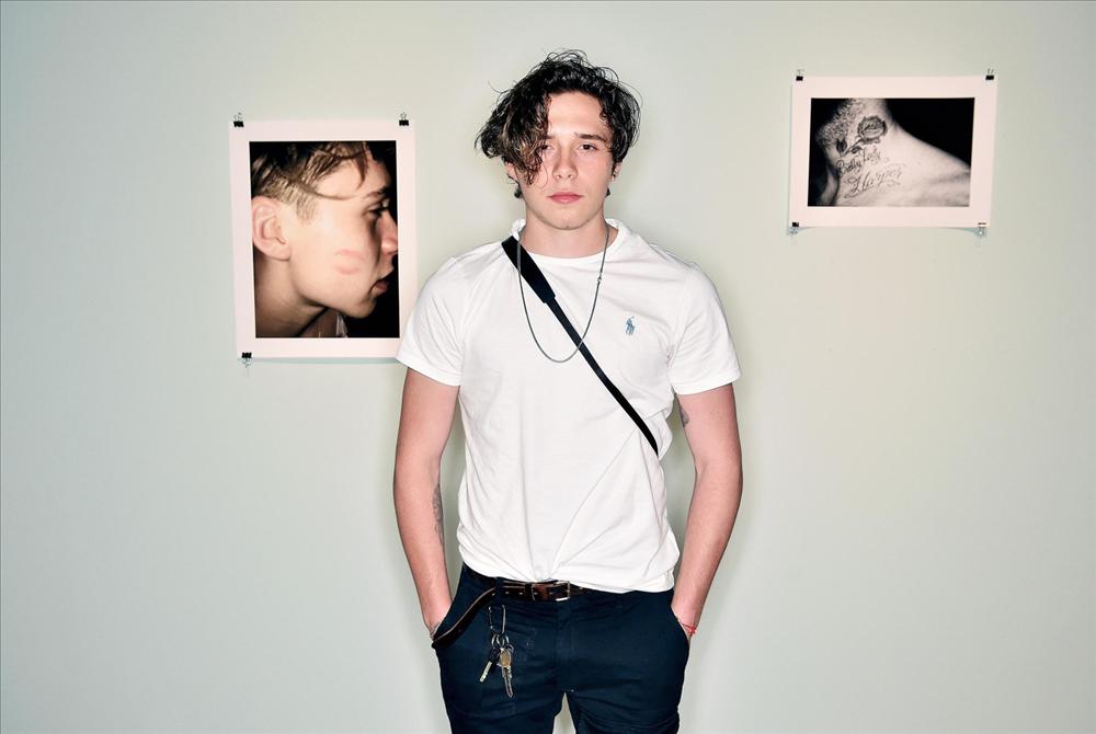 Brooklyn Beckham tuổi 21 - yêu hàng chục mỹ nhân, vẫn dựa hơi cha mẹ-5