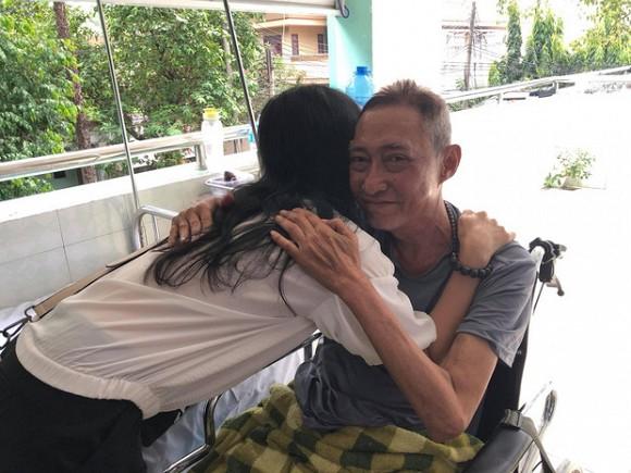 NSƯT Mỹ Uyên chia sẻ hình ảnh cuối của nghệ sĩ Lê Bình nhân 1 năm ngày mất, bạn bè đồng nghiệp cùng tưởng nhớ-1