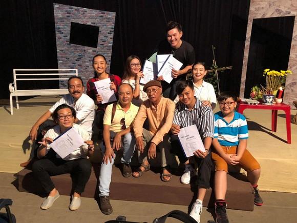 NSƯT Mỹ Uyên chia sẻ hình ảnh cuối của nghệ sĩ Lê Bình nhân 1 năm ngày mất, bạn bè đồng nghiệp cùng tưởng nhớ-2