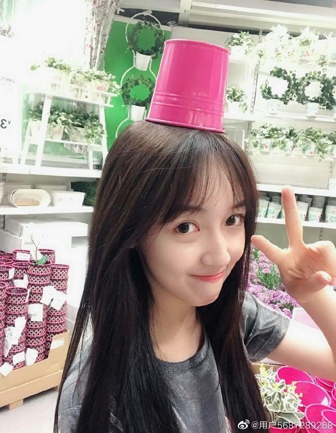 Tình cũ Ngô Diệc Phàm bị chê giọng hát thảm họa, trình diễn chẳng khác nào học sinh tiểu học-1