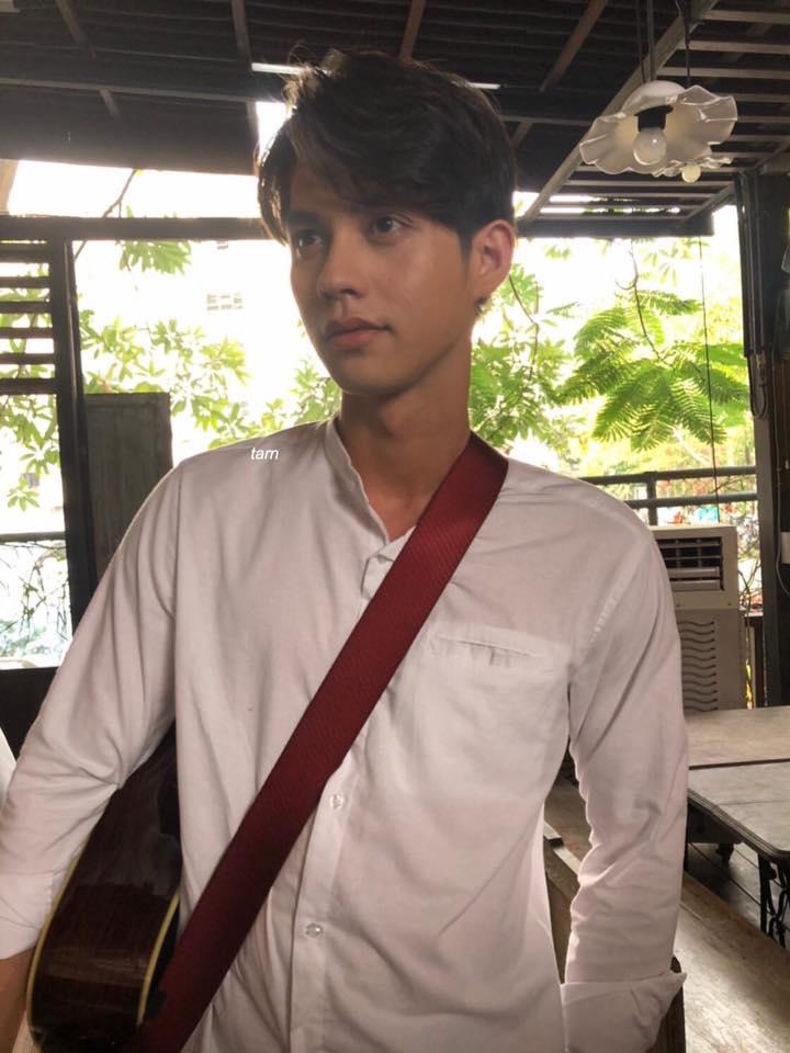Dung mạo thật của hotboy đam mỹ Bright Vachirawit qua camera thường-1