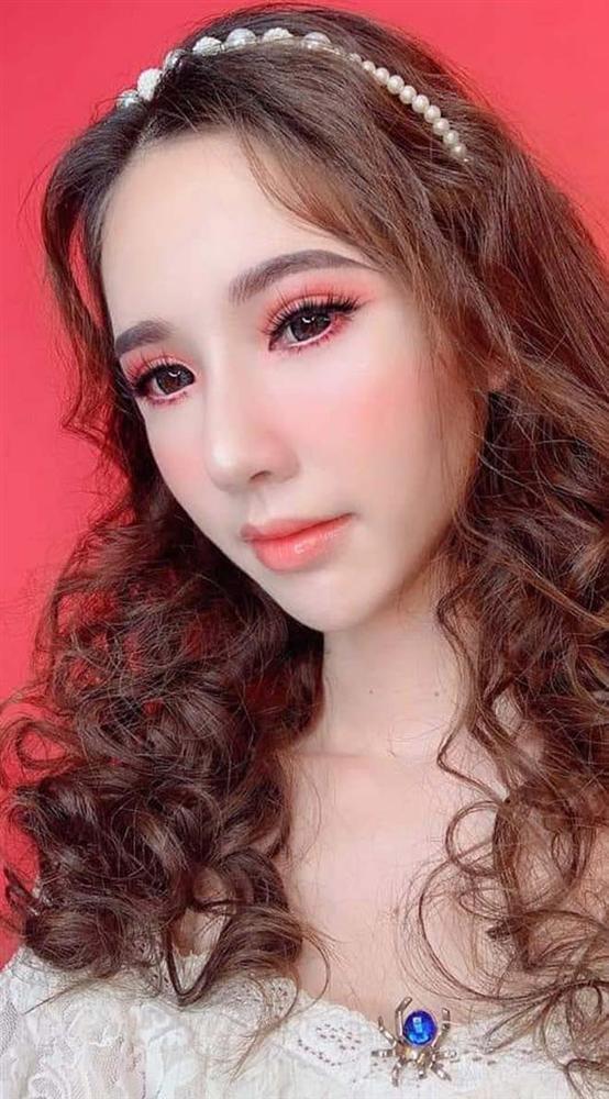 Cô gái lột xác đẹp như hoa sau khi không xin được việc vì kém xinh-2