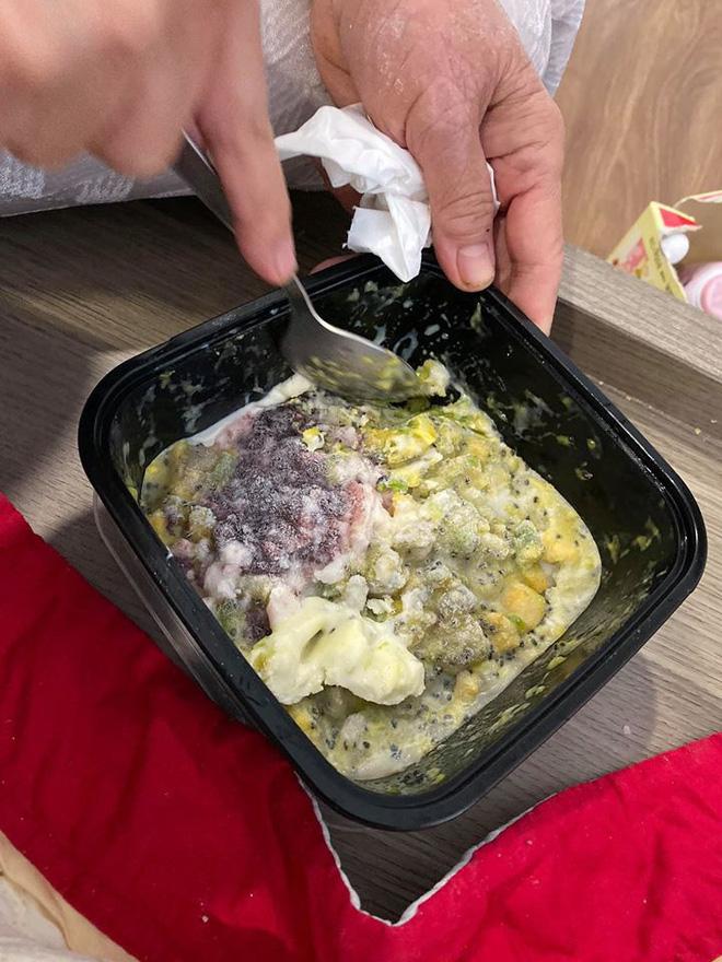 Thấy bà lấy hộp kem ra, các cháu vừa chạy vừa khóc thét vì sản phẩm có màu sắc ám ảnh-2