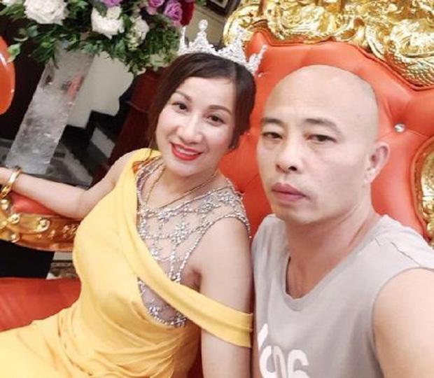 Tiết lộ về quá khứ của đại gia Đường Nhuệ: Từng phải ăn cơm độn khoai, cưới người vợ đầu tiên khi lao động tại Nga-2