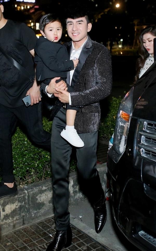 Đan Trường khoe clip song ca cùng con trai, xem xong ai cũng vỗ tay tán thưởng-1