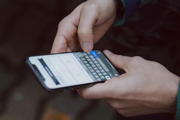 Các chòm sao vụng về nhưng cực giỏi tán tỉnh qua tin nhắn-2