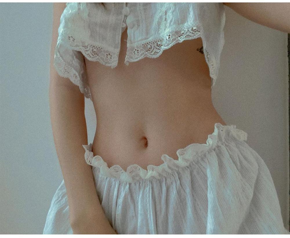 Vòng eo 56 của Ngọc Trinh xưa rồi, giờ thì Ninh Dương Lan Ngọc - Thanh Hằng - Chi Pu đã đứng đầu hội eo thon-1