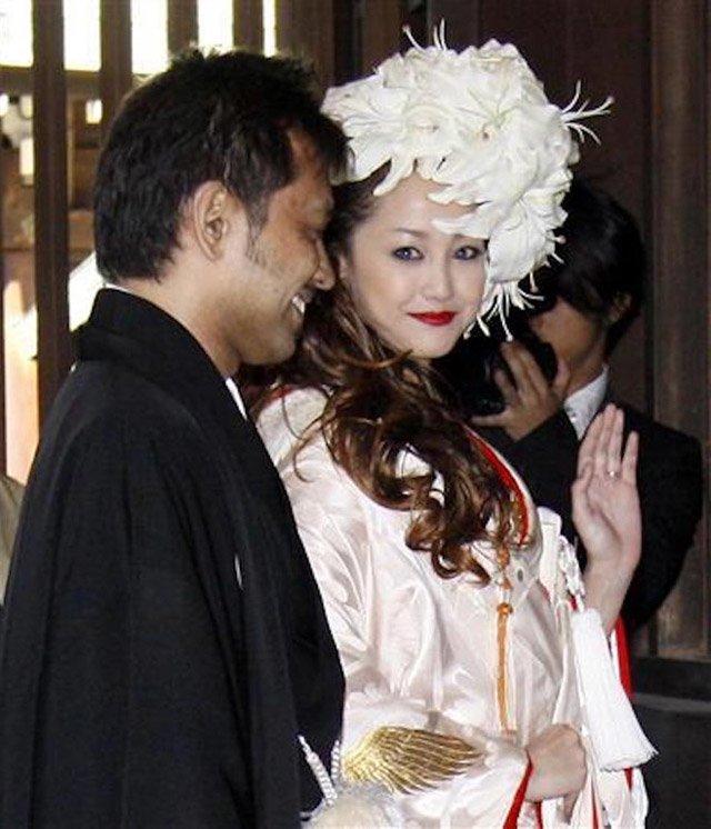 Ngọc nữ sa ngã của Một Lít Nước Mắt: Nữ hoàng cởi đồ, đòi 100 triệu khi ngủ với chồng-6