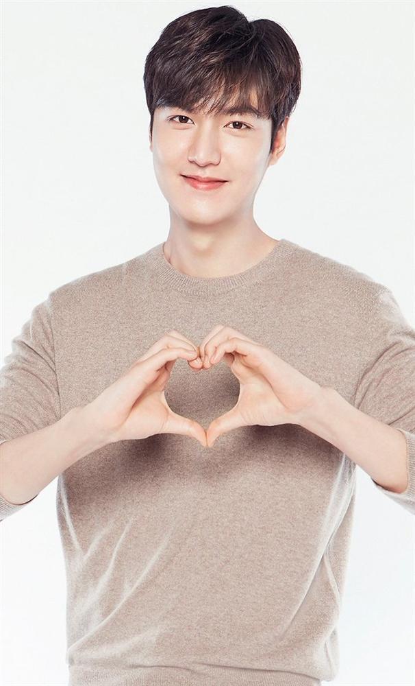 Dàn sao Vườn Sao Băng sau 11 năm: Người tự tử vì bị ép làm nô lệ tình dục, kẻ bạo hành bạn gái-1