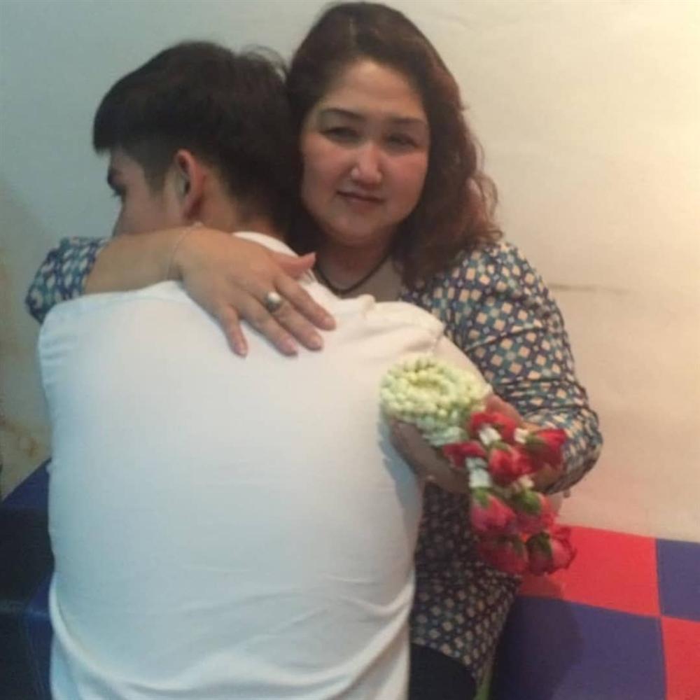 Hotboy đam mỹ Bright Vachirawit lập kỳ tích mạng xã hội, mẹ đẻ có màn ăn mừng gây sốt-2