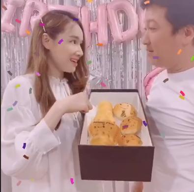 Trường Giang đơ người khi nhận món quà sinh nhật đặc biệt từ Nhã Phương-2