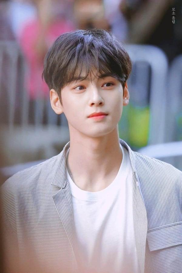 Cha Eun Woo thay thế Yook Sung Jae làm thành viên mới tham gia chương trình truyền hình 