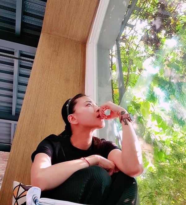 Ngô Thanh Vân ngồi đếm từng ngày chờ hết dịch bệnh, khép lại tin sao Việt.