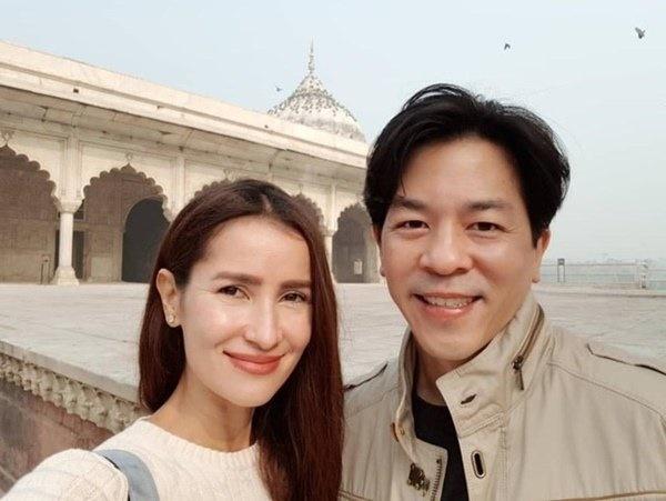 Bông hồng lai nổi tiếng nhất Thái Lan 43 tuổi vẫn chưa chịu cưới bạn trai yêu hơn 20 năm-12