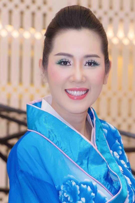 Á hậu Vi Thị Đông bỏ showbiz làm tiếp viên hàng không, U50 vẫn đẹp-10