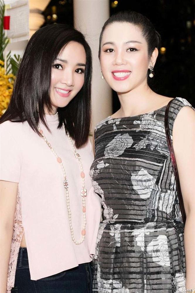 Á hậu Vi Thị Đông bỏ showbiz làm tiếp viên hàng không, U50 vẫn đẹp-13