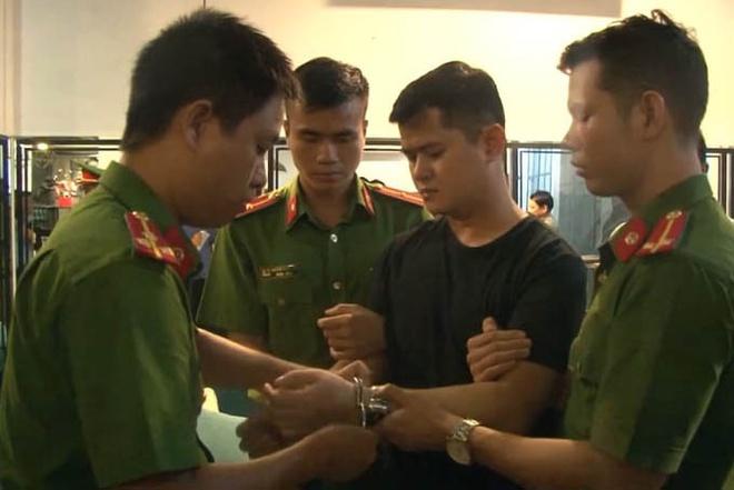 Nữ điều dưỡng bị bác sĩ biến thái ở Huế đánh đập, hiếp dâm trong 70 phút giam lỏng-2