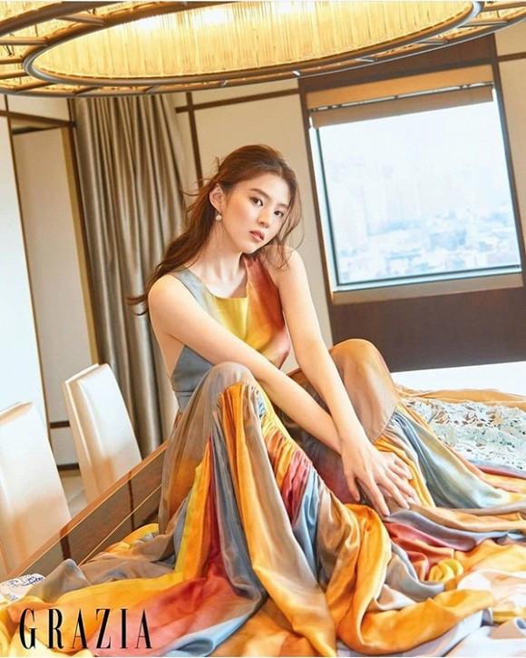 Cuộc chiến không khoan nhượng khi sao Hoa - Hàn đụng hàng: Angela Baby chỉ lép vế trước Park Min Young chút thôi-7