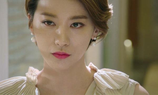 Tình cờ nghe câu hỏi của mẹ chồng, tôi buồn cười nhưng phải nín nhịn, ngờ đâu 1 tuần sau phải bó tay trước lời tỉ tê của bà-1