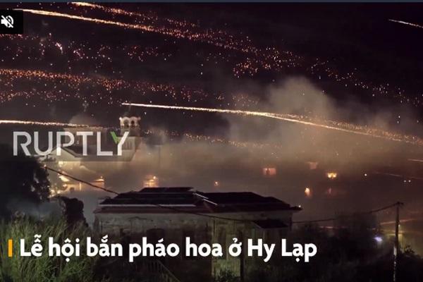 Nhìn lại màn pháo hoa ngoạn mục ở tòa nhà cao nhất thế giới-1