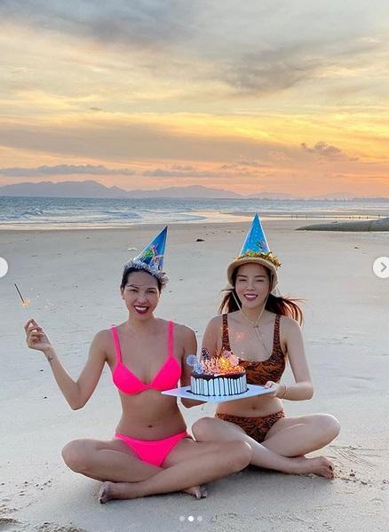 Mỗi dịp sinh nhật, Kỳ Duyên - Minh Triệu lại khiến fans lác mắt với hình bikini sexy-2