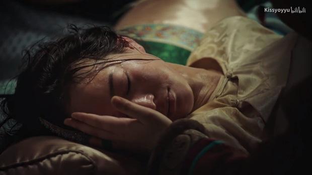 Khán giả bị lừa ngoạn mục với cảnh lâm bồn đầy đau đớn trong phim-8