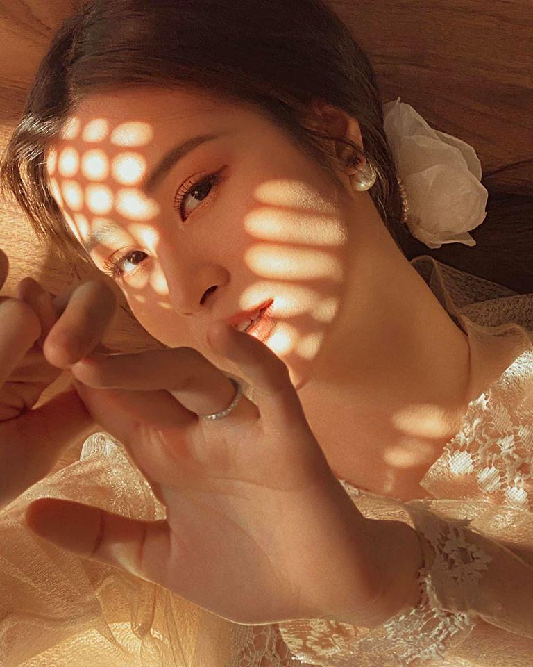 Hóa ra đằng sau những bức ảnh nghệ thuật của Đông Nhi là đôi chút tiểu xảo thú vị-2