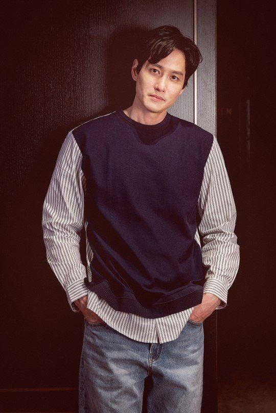 Gã chồng ngoại tình trong Thế giới hôn nhân ngoài đời ăn mặc giản dị-5