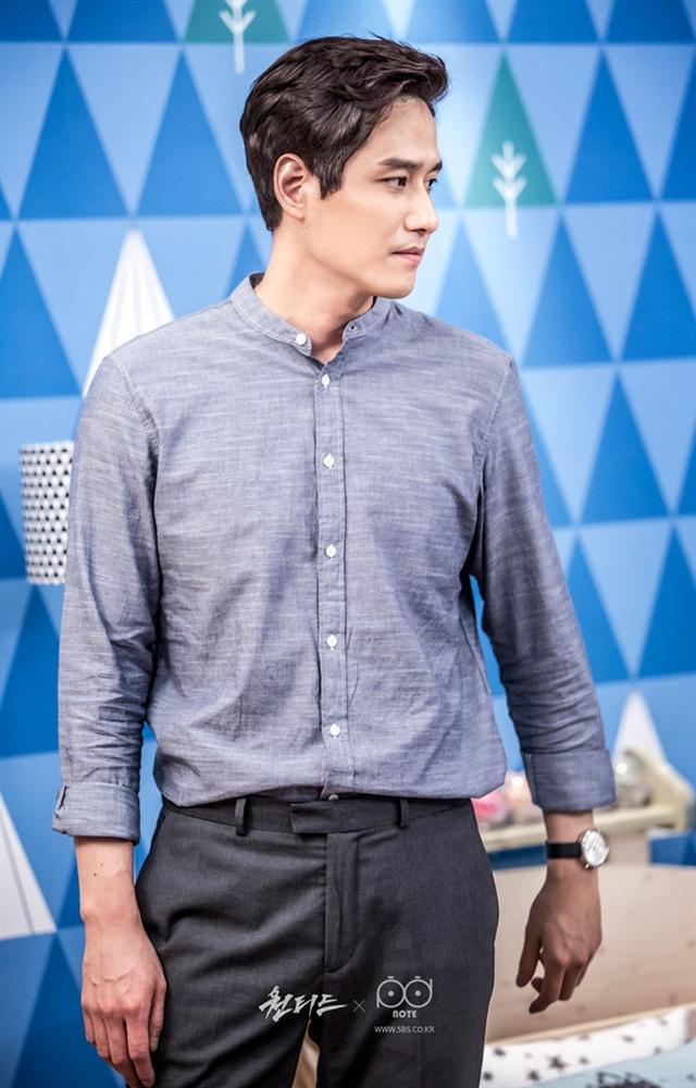 Gã chồng ngoại tình trong Thế giới hôn nhân ngoài đời ăn mặc giản dị-3