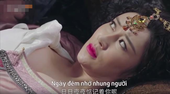 Hotgirl mạng khoe ngực khủng trong Tân Ỷ Thiên Đồ Long Ký là ai?-6