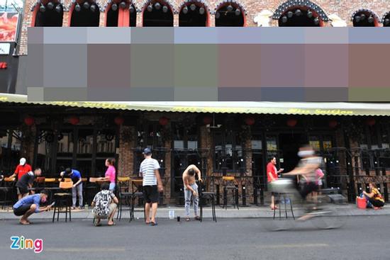 Tiệm massage, quán bar ở TP. HCM tiếp tục đóng cửa phòng dịch Covid-19