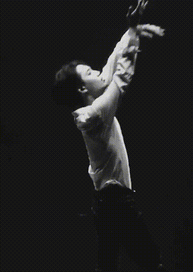 G-Dragon, Kai và những nam ca sĩ được mệnh danh là cỗ máy nhảy-2