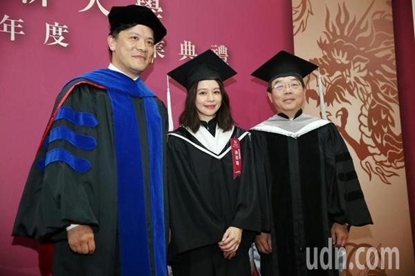 Luận văn tốt nghiệp thạc sĩ của Từ Nhược Tuyên gây tranh cãi-1