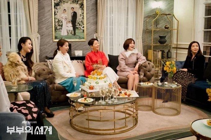 Nam chính Thế giới hôn nhân sợ bị ghét-3