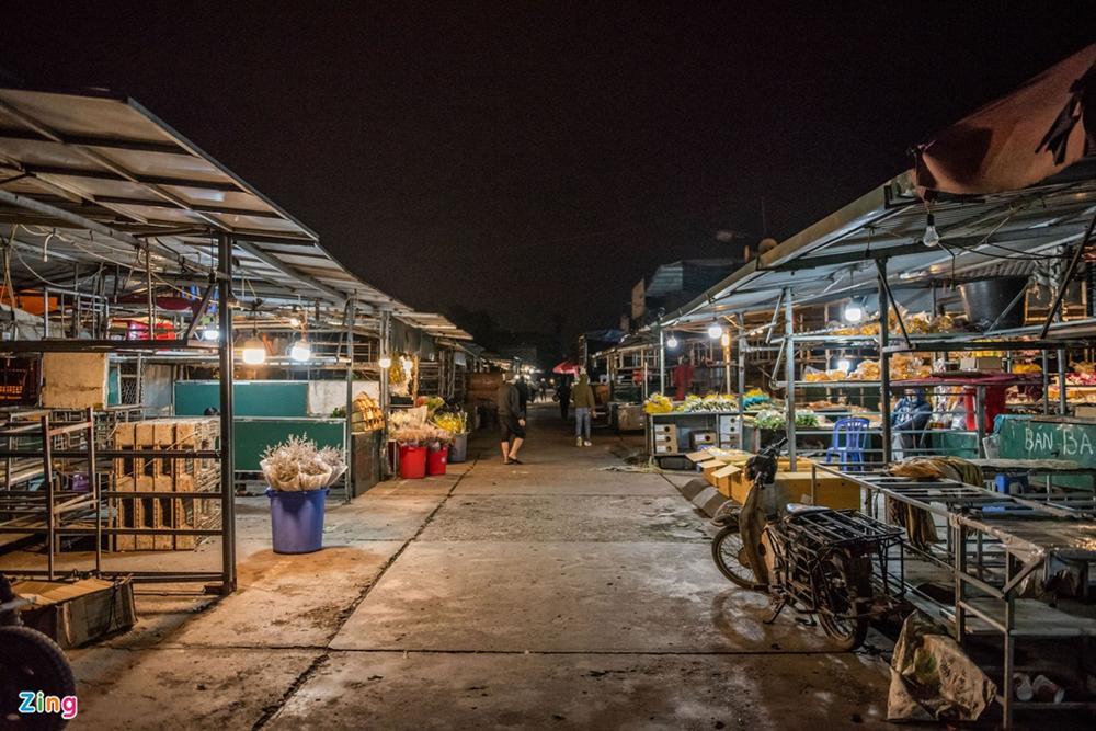 Đi chợ hoa đêm lớn nhất miền Bắc sau khi hết cách ly xã hội-1